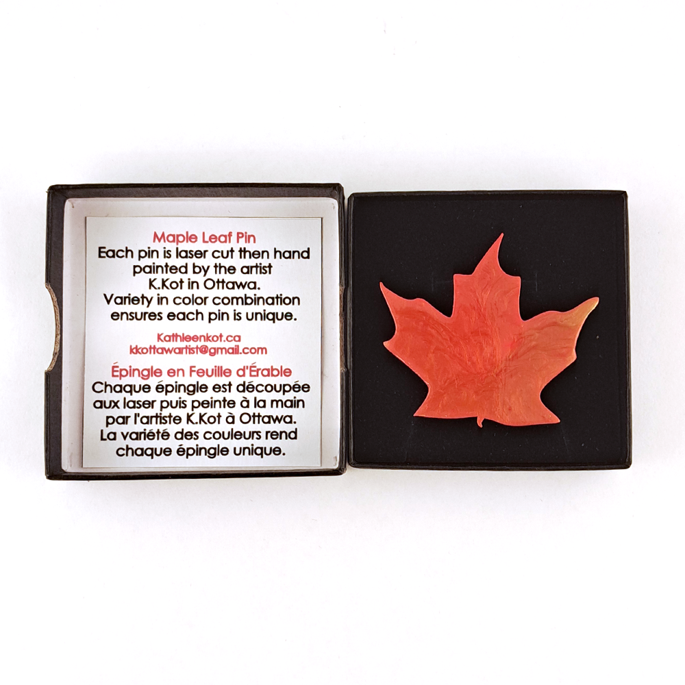 Maple Leaf Pin