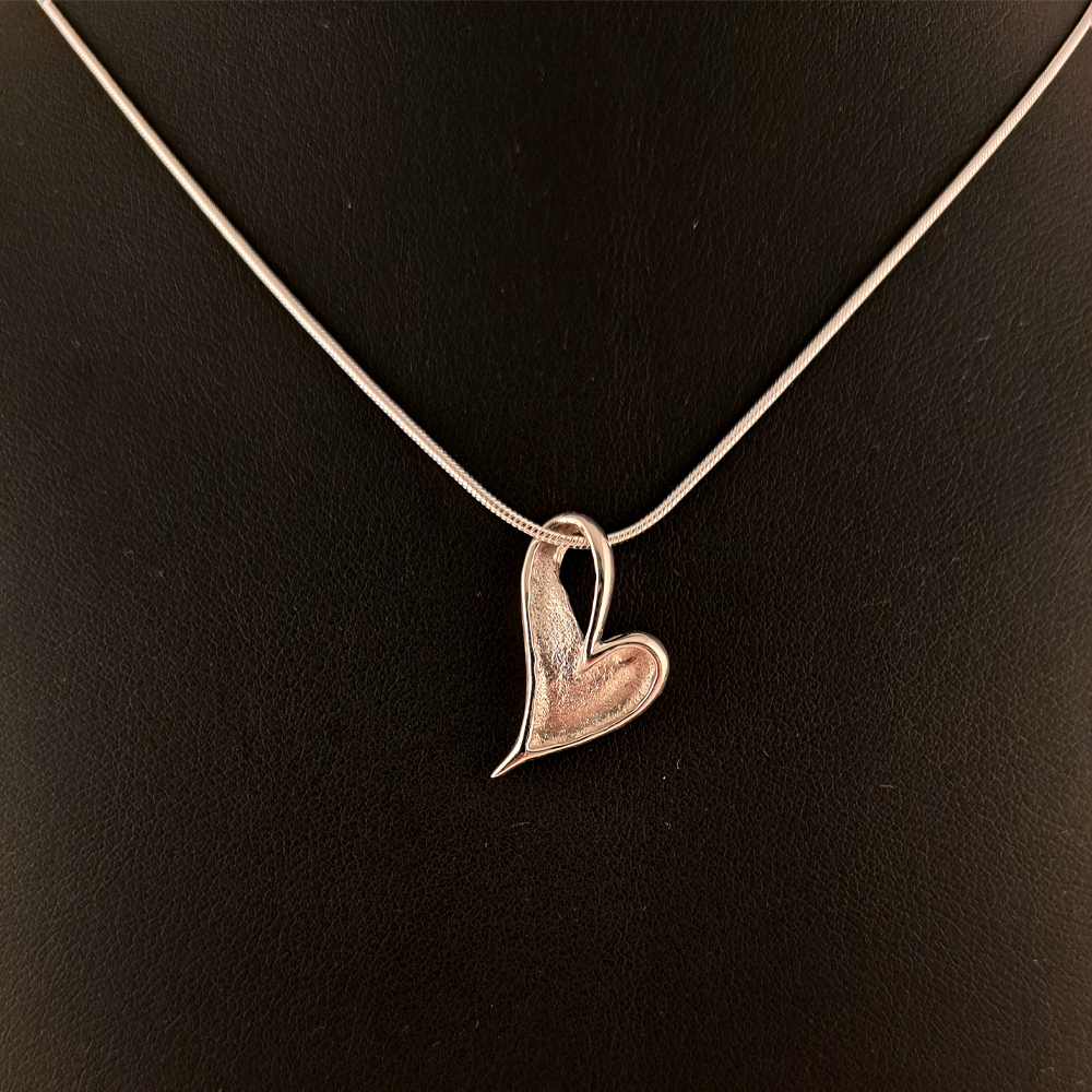 Pendentif cœur avec chaîne
