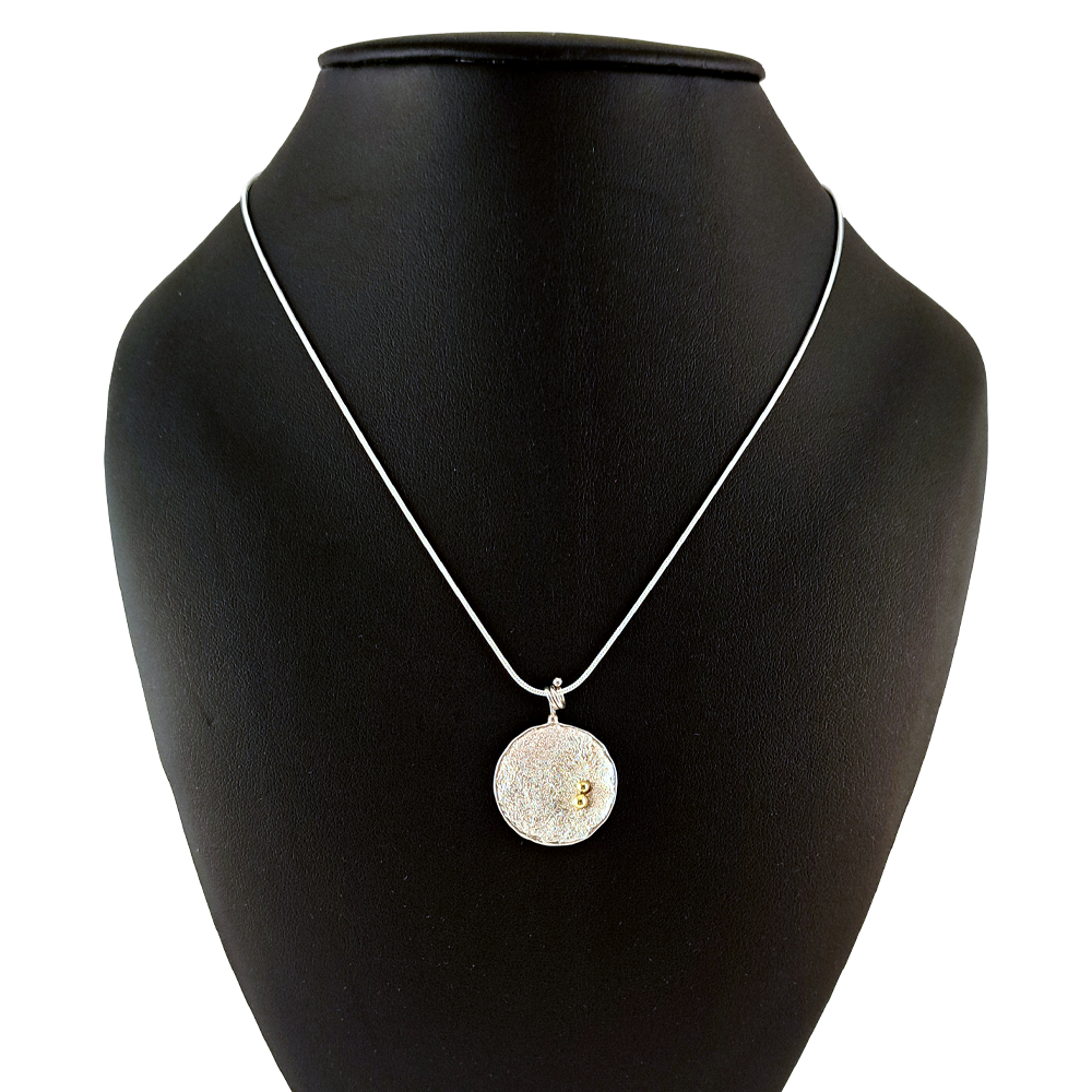 Pendentif médallion avec chaîne